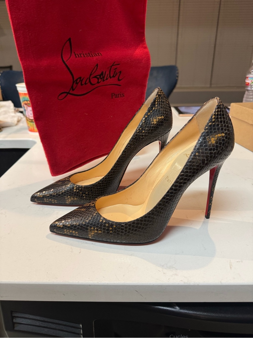 NEW!! Kate 100 Calf Amazonia Dark Brown (Never Worn)